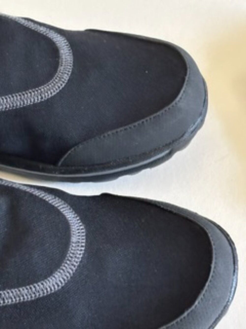 Skechers woman black casual flats slip-on sz 9 NWT - Picture 6 of 6